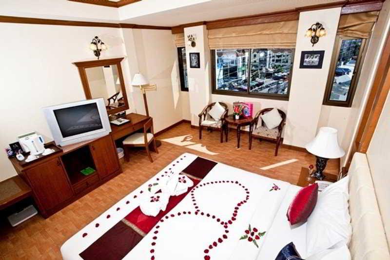 Tiger Inn Patong Zewnętrze zdjęcie