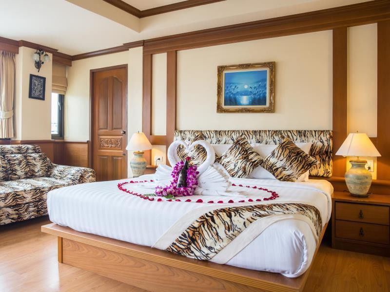 Tiger Inn Patong Zewnętrze zdjęcie